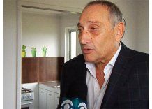 Empresario K indagado por lavado construye casas a Colonización