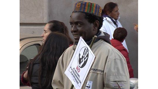 Marcha contra el racismo, tras golpiza a ciudadano nigeriano