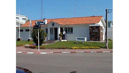 Temporada puntaesteña tuvo su primer gran robo: 100.000 dólares