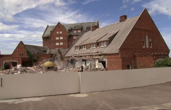San-Rafael-maquina-demolición.jpg