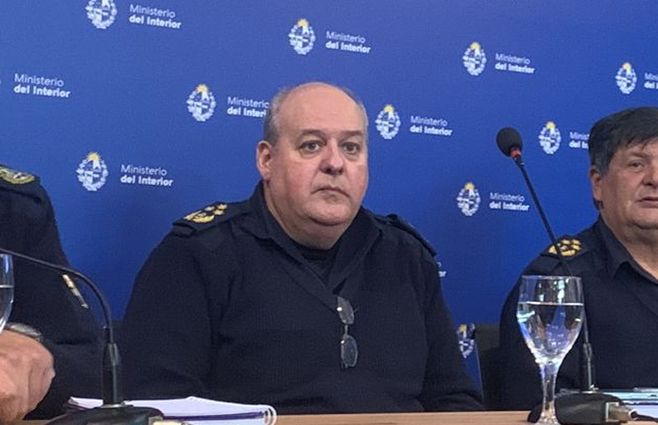Ex subdirector nacional de Policía Héctor Ferreira en conferencia de prensa del Ministerio del Interior.