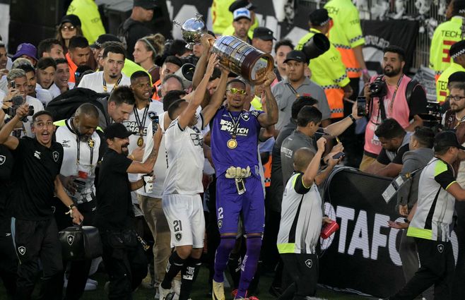 Botafogo celebra su primera Copa Libertadores. Foto: AFP