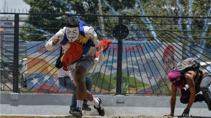 opositores anuncian cuatro muertos en protestas contra maduro