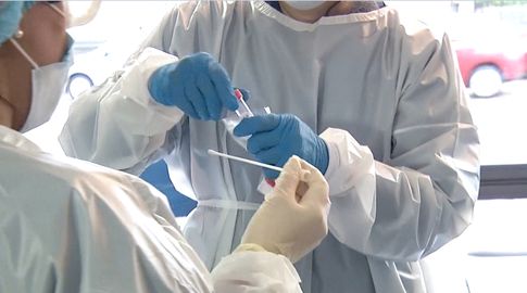Nuevo récord: 9.824 positivos y 57.647 casos activos de Covid