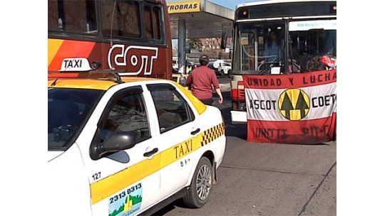 Amenazan con paro nacional de transporte por despido de un guarda
