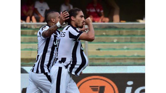 Pelado Cáceres hizo 2 goles: uno en Juventus y otro en su vida