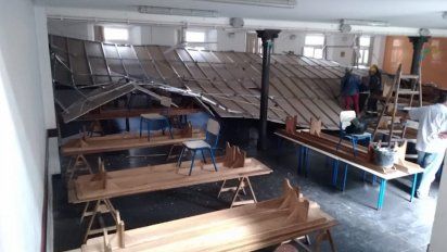se desplomo el techo del comedor de la escuela brasil durante el fin de semana