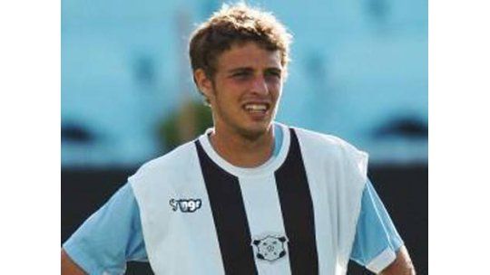 Empezó mejor Wanderers pero al final Peñarol se llevó el partido