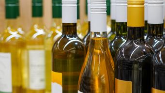 Crédito: Envato. Bebidas alcohólicas.