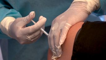 vacunacion a turistas en uruguay: ¿que hay que hacer para agendarse?