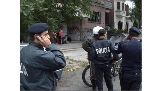 Policía irá casa por casa a informar a familiares de las víctimas