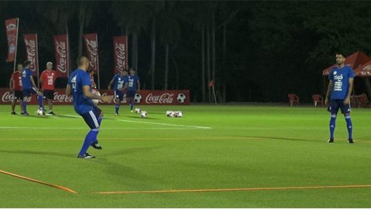paraguay entrena