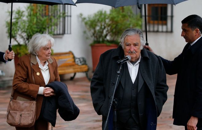 Mujica en el Palacio de la Moneda, Santiago de Chile. Foto: Dragomir Yankovic, ATON Chile, FocoUy.