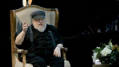¿mas game of thrones? george r.r. martin firmo un acuerdo de cinco anos con hbo