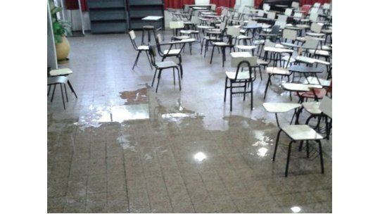 liceo, inundado,