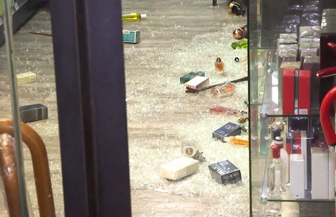 Foto: Subrayado. Robo piraña en farmacia.