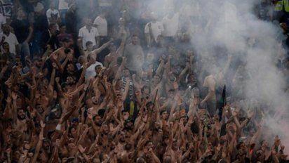 aqui no aceptamos a mujeres: el folleto que repartieron en una tribuna italiana