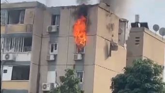 cohete lanzado por hamas paso la cupula de hierro e impacto en un edificio al sur de tel aviv