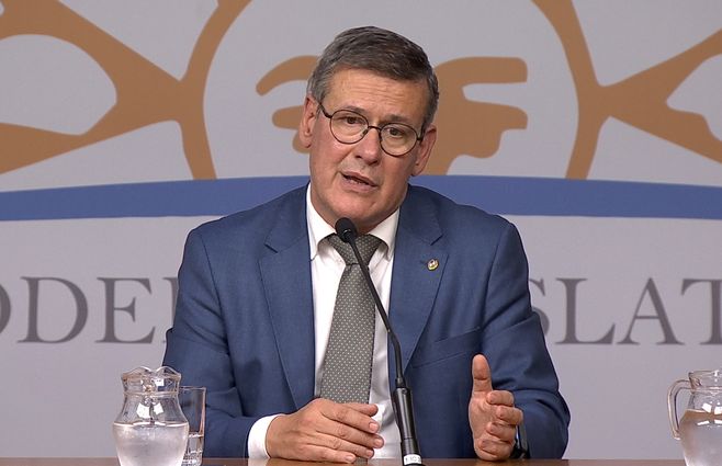 jorge-diaz-concurrió-al-parlamento
