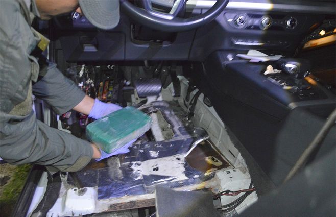 droga-auto-uruguaya-corrientes-5