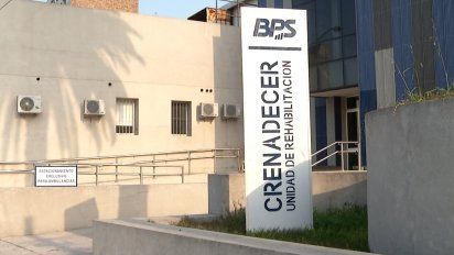 encuentran sin abrir equipo medico comprado por el bps hace seis anos