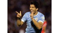 Uruguay ganó, goleó y gustó: Suárez hizo emocionar