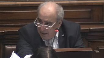 no prospero idea de fratti y diputados seguira entregando armas a cadetes militares y policias