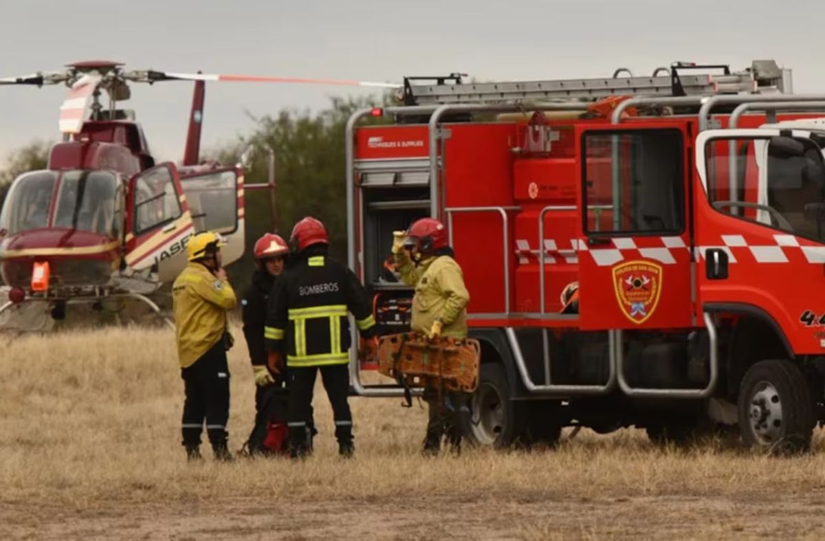 Siete personas murieron en siniestro de helicóptero durante capacitación de incendios forestales en Argentina