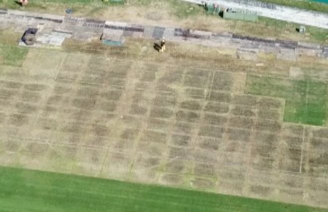 Vista aérea de la cancha este martes. El césped no estará óptimo para la final del Uruguayo. 