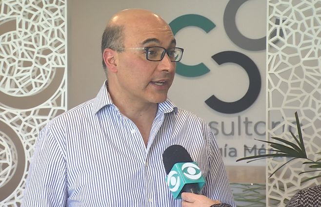 SANTIAGO-CEDRÉS---SEXÓLOGO.jpg