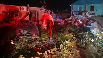 ciudad de brasil arrasada por tornado se vuelca a la reconstruccion: hubo seis muertes y 750 desaparecidos