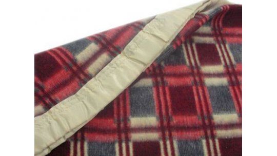 Denunció a su pareja por intentar asfixiarla con una frazada