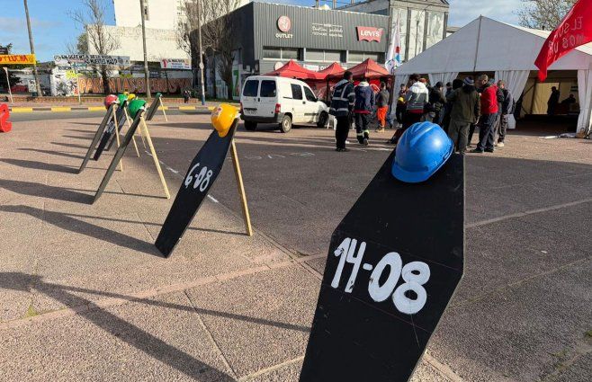 Paro y movilización del Sunca frente al Palacio Legislativo. Foto: Marcela Demora, Arriba Gente, Canal 10.