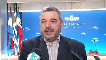 frente amplio evalua acciones para un llamado a responsabilidades politicas en el caso astesiano