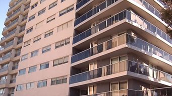 proyecto de ley propone eliminar construccion de monoambientes; promotores privados de la construccion rechazan la propuesta