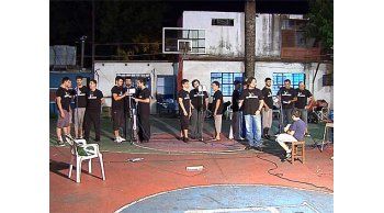 Momosapiens sale a defender su primer premio