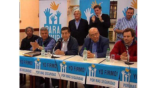 Firmazo: anuncian que campaña alcanzó 256.000 firmas