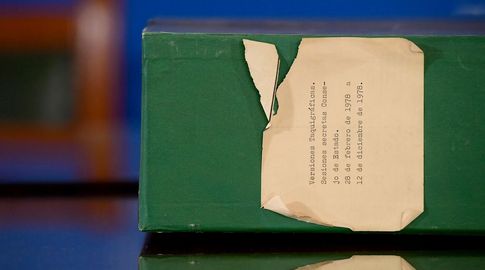 Documentos de la dictadura hallados en el Parlamento. Foto: FocoUy.