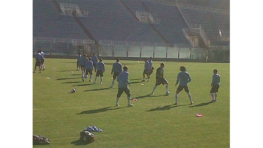 Seba Fernández juega por Luis Suárez mañana ante Italia