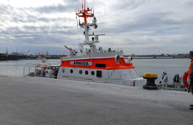 lancha armada evacuacion indonesio.jpeg