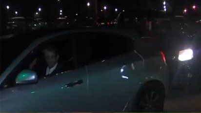 dos famosos chocaron a la salida del casamiento de dalma y todo quedo grabado