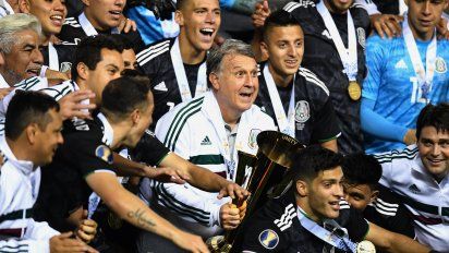 Martino, un bielsista de la primera hora, venía de conquistar títulos en la liga de Estados Unidos y ahora consiguió buenos resultados con la selección mexicana.&nbsp;