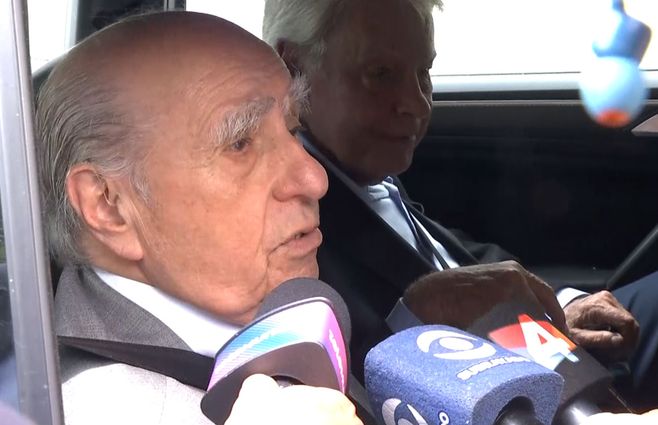 Sanguinetti-y-Felipe-González-reunión-con-Orsi