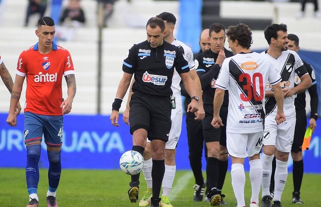 danubio nacional dante fernandez foco uy junio 2022 (8).jpeg