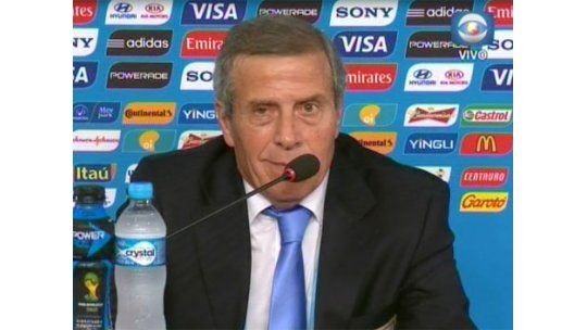Tabárez reconoció errores y dijo que “el crédito se acortó”