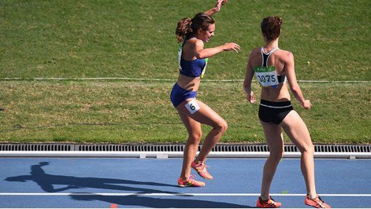 Nikki Hamblin, Abbey DAgostino