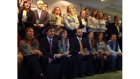 Canal 10 distinguido por campaña de responsabilidad empresarial