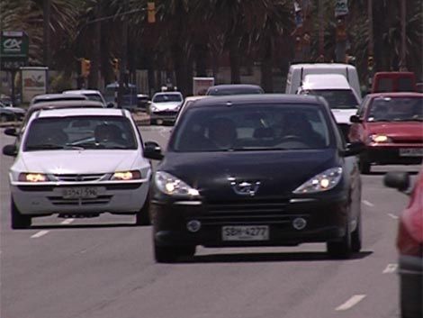 Tres de cada cuatro autos en Montevideo pagarán menos patente