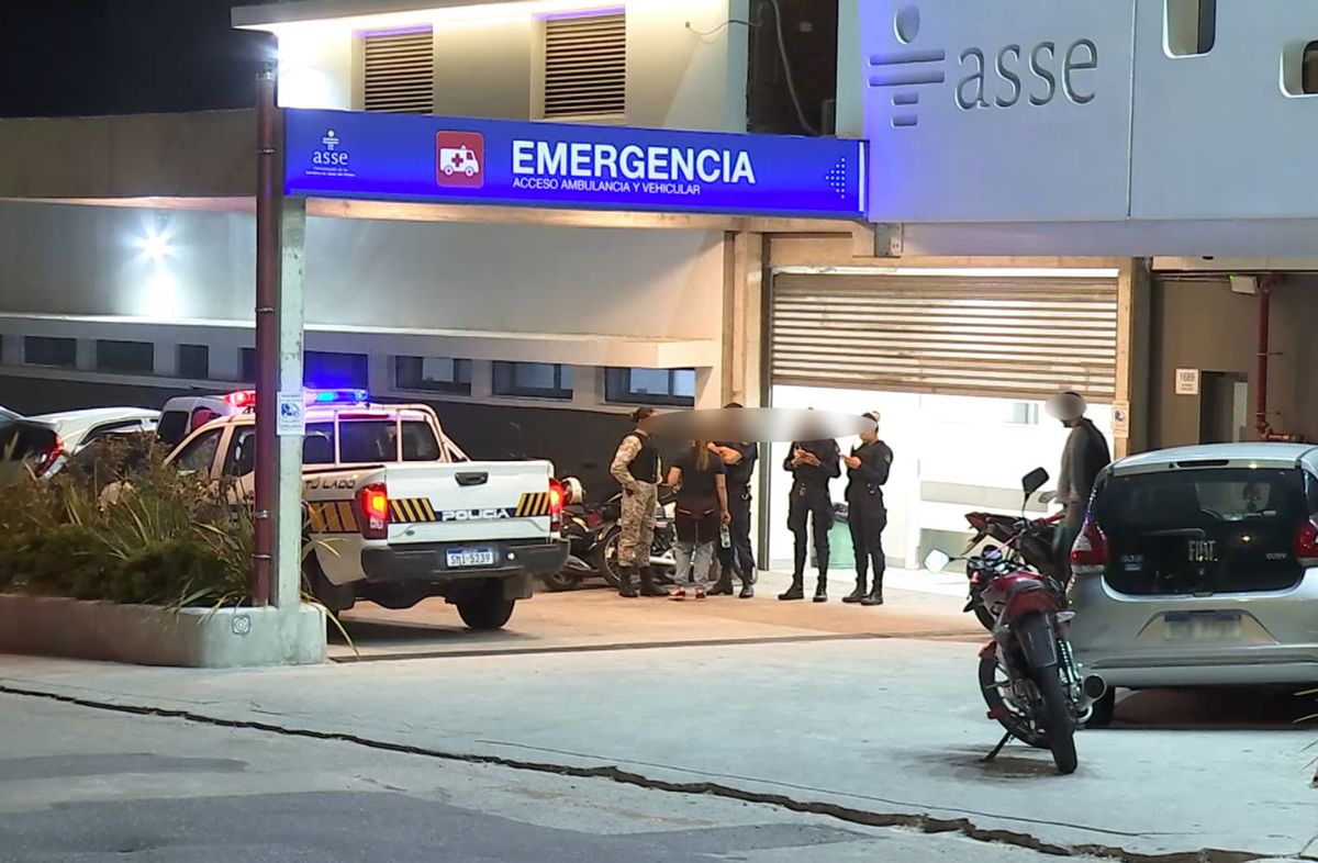 Un joven de 19 años fue asesinado de un disparo en el pecho; llegó herido al hospital del Cerro y murió en el Maciel