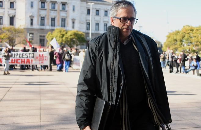 Rodrigo Arim en Parlamento dante fernández foco uy (4).jpeg